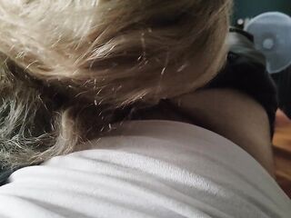 Ελληνικό Πρωινό Γαμήσι με την Γειτόνισσα. Greek big beautiful woman Domme. Θέλω τα Χυσια σου πάνω στη κωλάρα μου