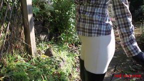 Red riding mistress!