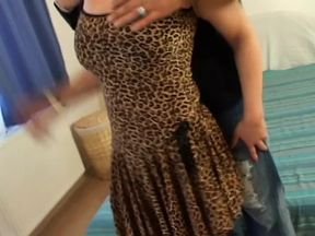 Nature chick with leopard stocking loves to ride a cock