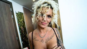 Curly-haired mature Filthy Frankie sucks and rides hard prick in POV